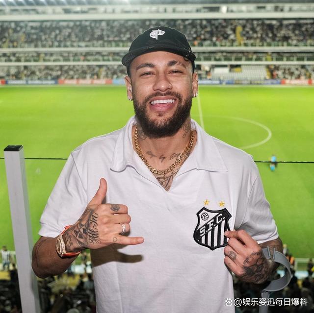 内马尔重返赛场，大比分获胜首场状态出色，IG观众沸腾！比赛高潮迭起的简单介绍