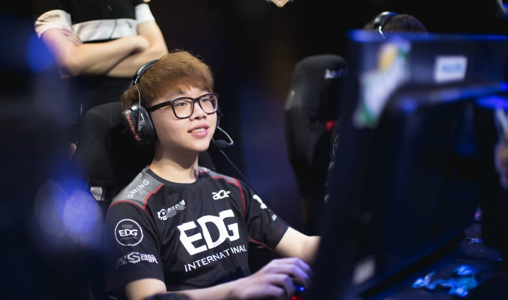 以色列总理正式请求赦免 以色列总理正式请求赦免