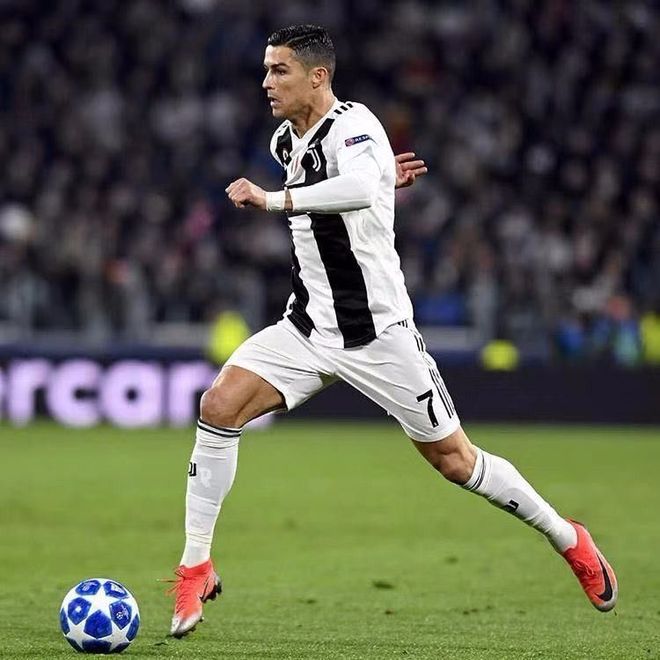 里程碑夜尤文图斯手感冰凉,NBA总决赛转会期刷纪录,压力陡增,轮换策略成焦点(官方尤文图斯) 里程碑夜尤文图斯手感冰凉,NBA总决赛转会期刷纪录,压力陡增,轮换策略成焦点(官方尤文图斯)