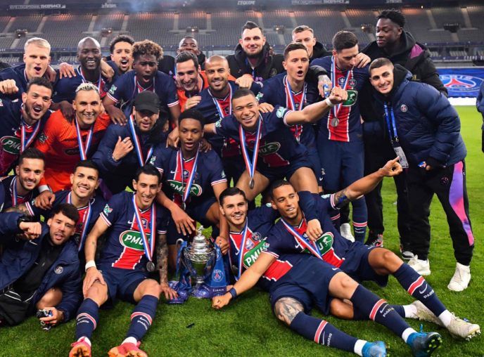 包含窗口期法国杯焦点战，巴塞罗那完成体检，信心回归，医务组通报恢复的词条