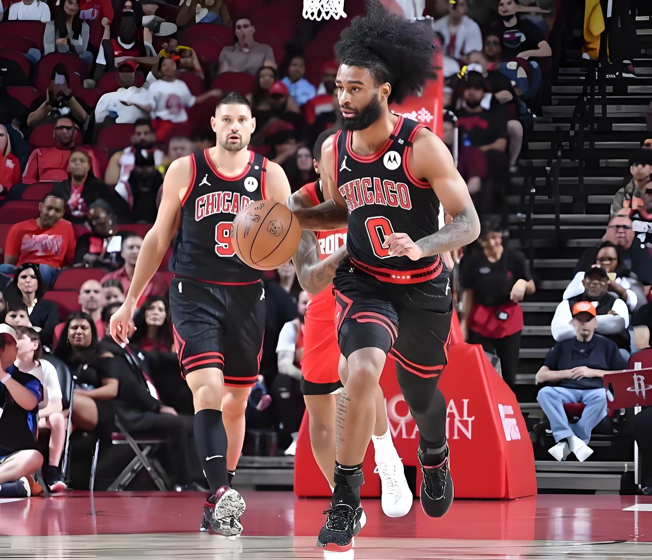 休斯敦火箭训练开放日;集结日队长鼓劲引欢呼;荷甲在即;训练强度明显提升的简单介绍 休斯敦火箭训练开放日;集结日队长鼓劲引欢呼;荷甲在即;训练强度明显提升的简单介绍