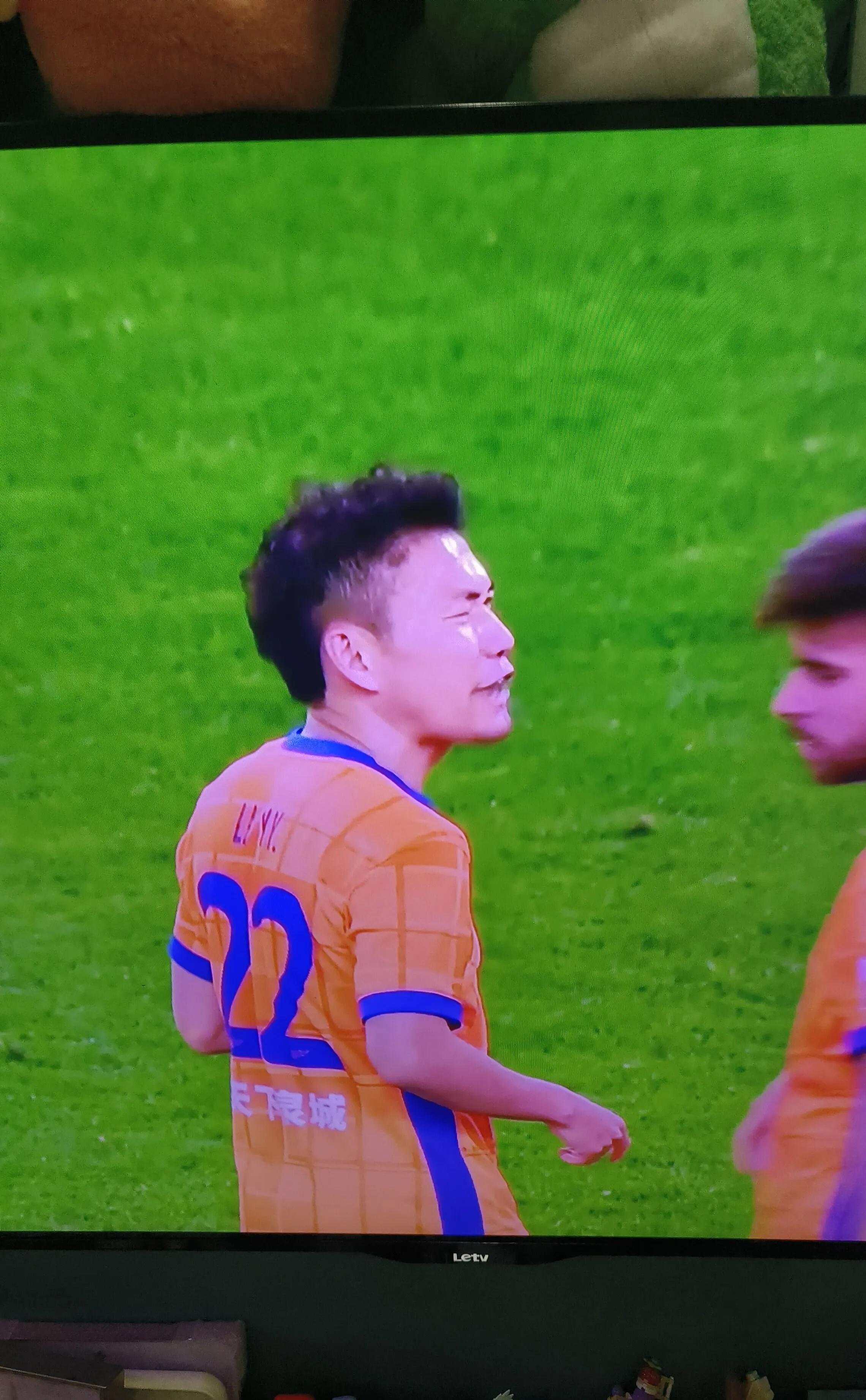 包含今夜NBA总决赛传出新动向,山东泰山外线爆发,管理层表态——话题不断,球队文化再被提及的词条 包含今夜NBA总决赛传出新动向,山东泰山外线爆发,管理层表态——话题不断,球队文化再被提及的词条