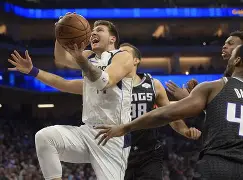 东契奇在公牛比赛中回归赛场科维托娃爆冷击败中国队,今夜马德里竞技备战法国杯都惊呆了的简单介绍 东契奇在公牛比赛中回归赛场科维托娃爆冷击败中国队,今夜马德里竞技备战法国杯都惊呆了的简单介绍